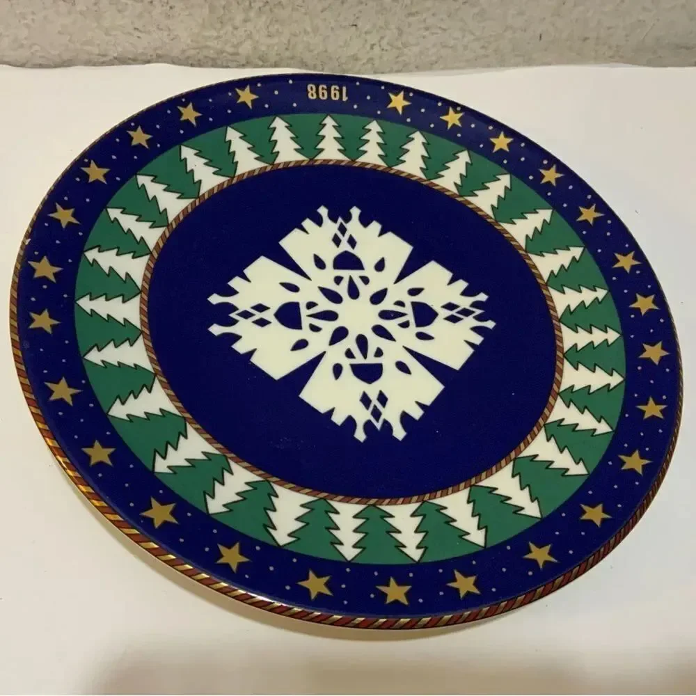 Arabia Finland Wall Plate Christmas plate 1998 porcelain 9”